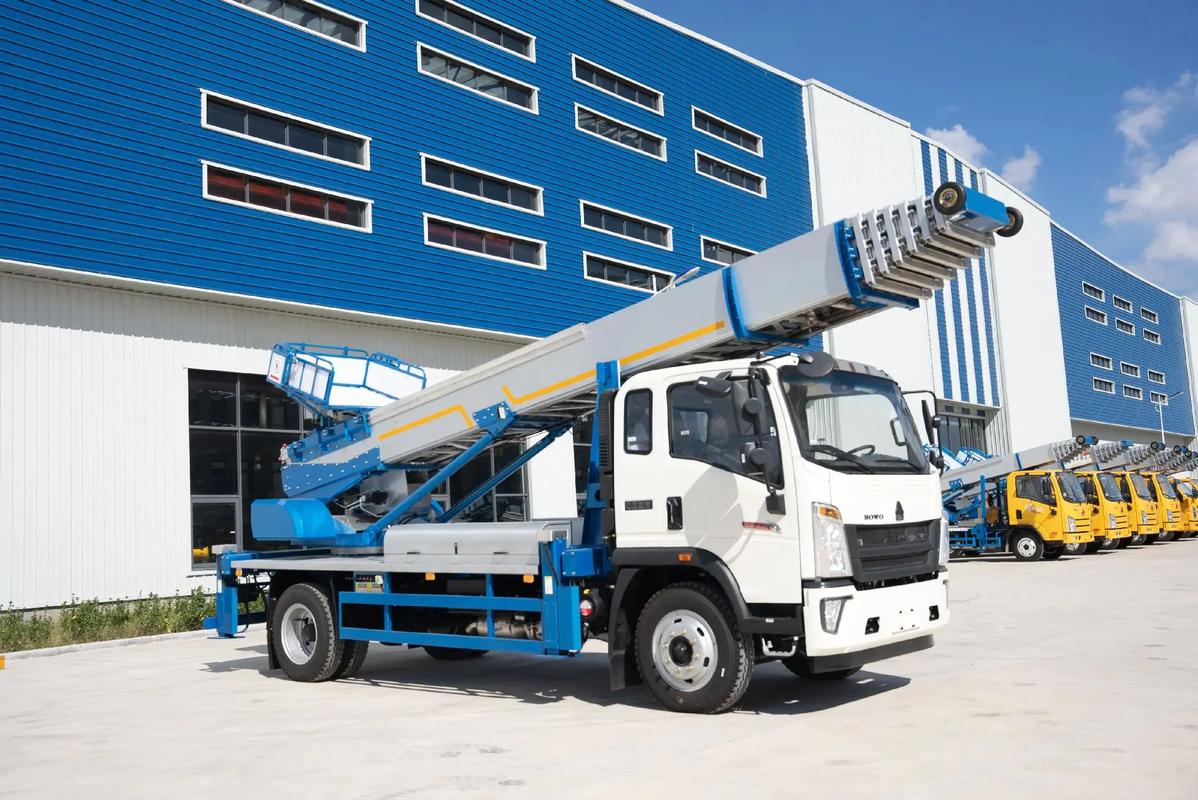 盐城大丰出租云梯车高空作业车 建筑垃圾搬运